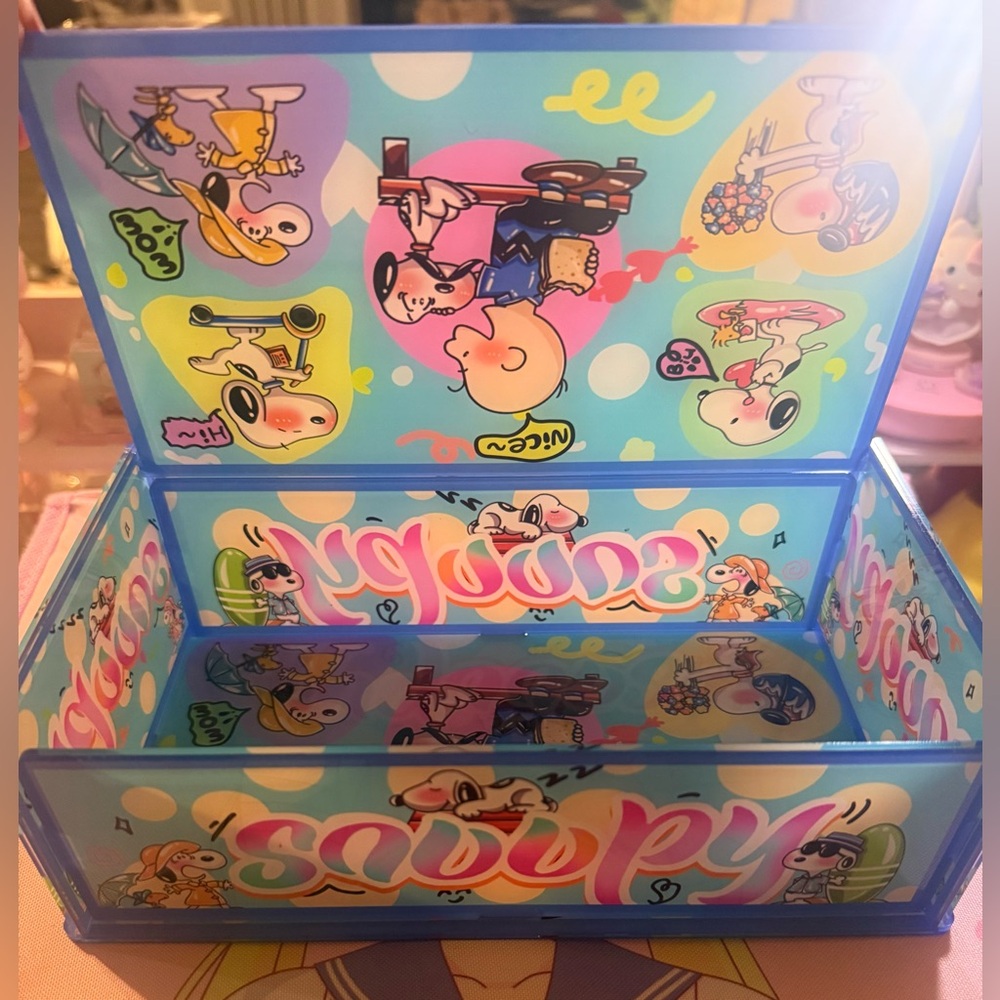 🆕 Snoopy Acrylic box